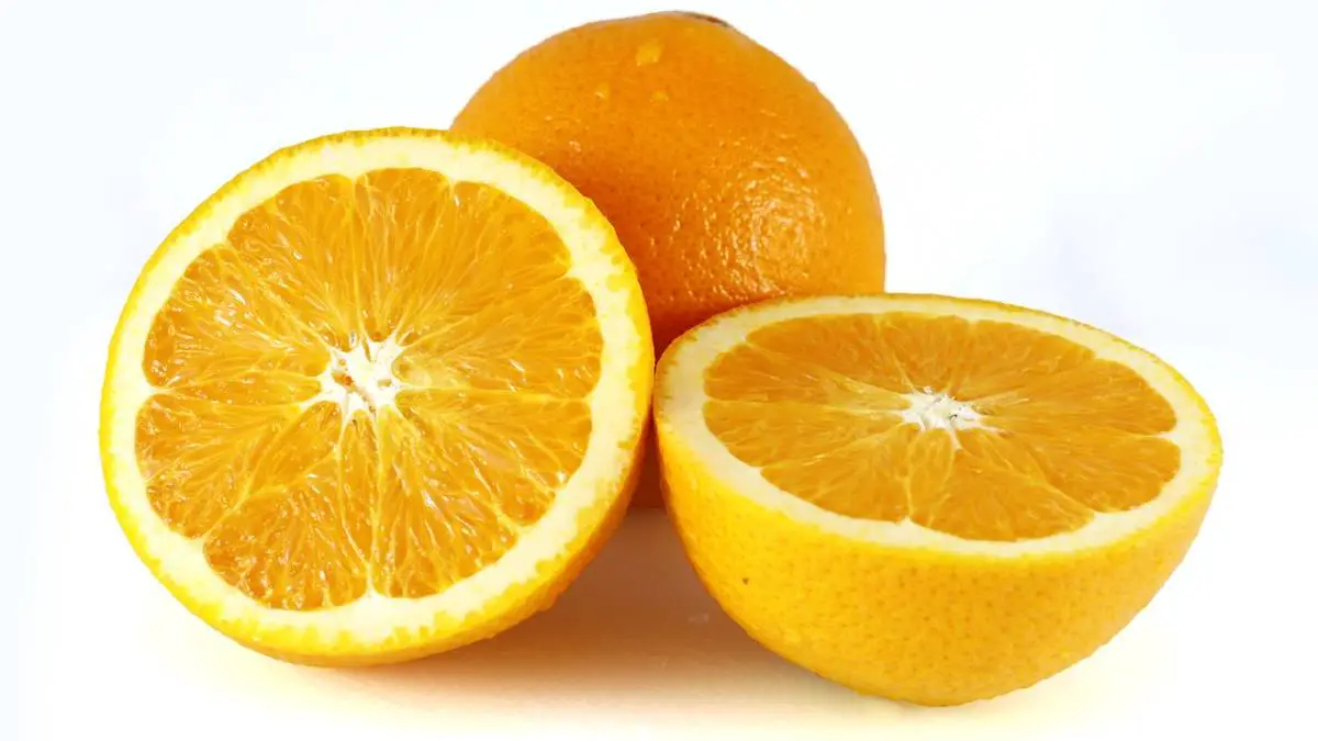Is orange juice rich in vitamin A?