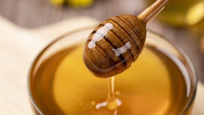How much iron in honey?