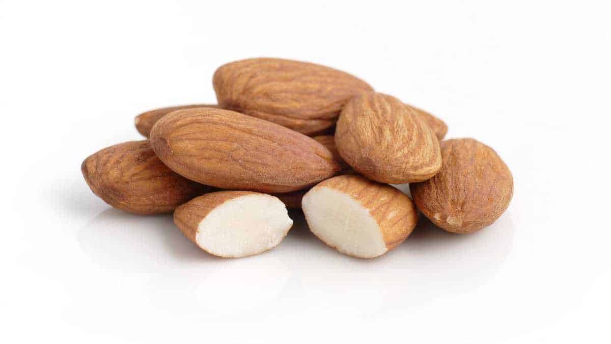 almonds are low in carbs & sugar