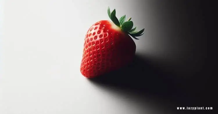 Eating strawberries after exercise supports recovery & muscle growth